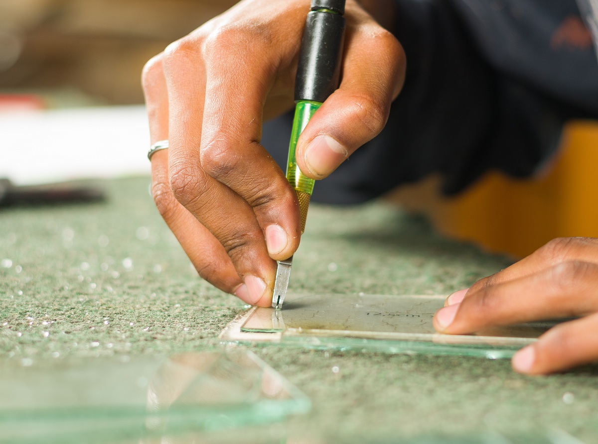 Applying glass. How to working AP Glass.